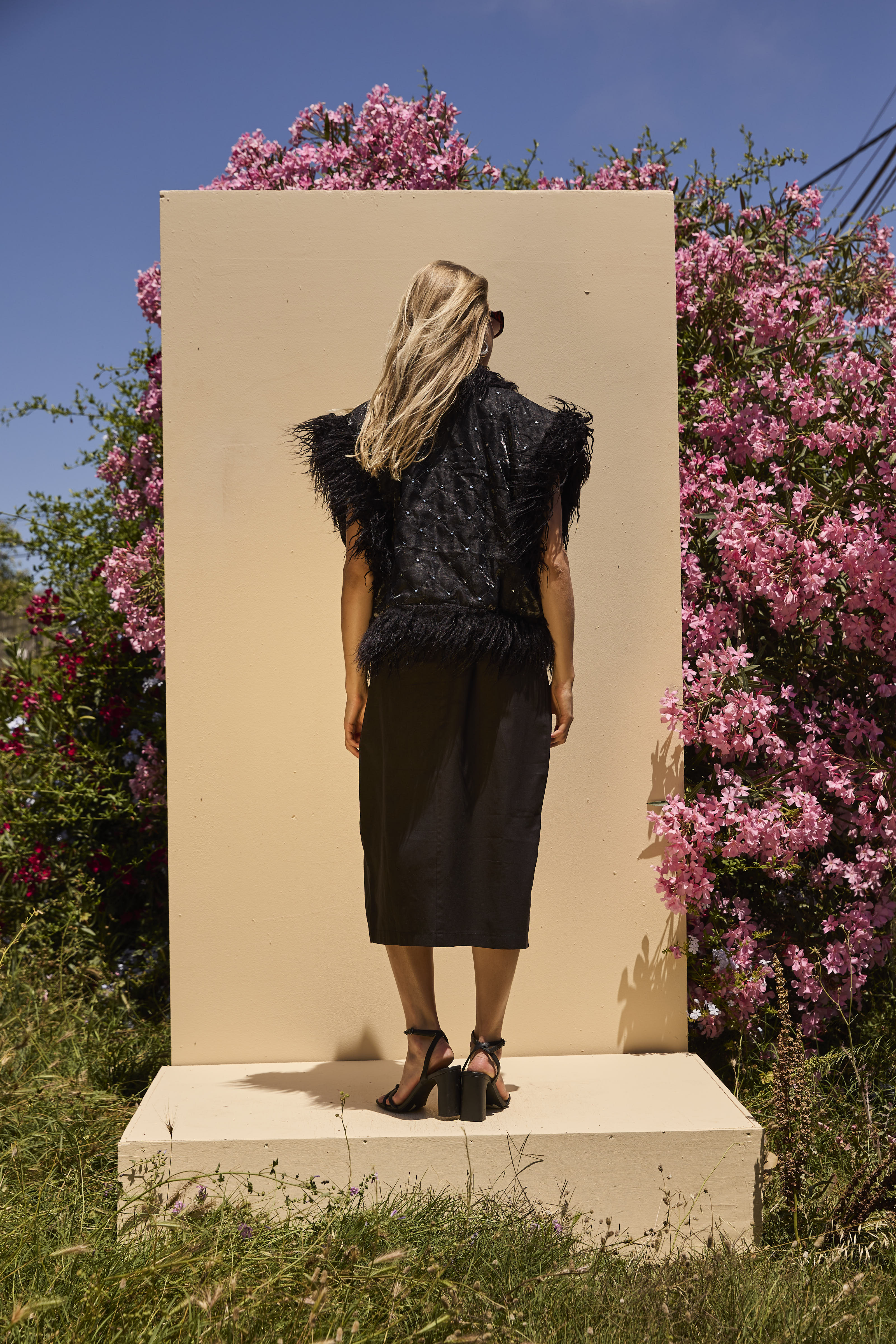 ALINA no2 Embroidered waistcoat - Image 6