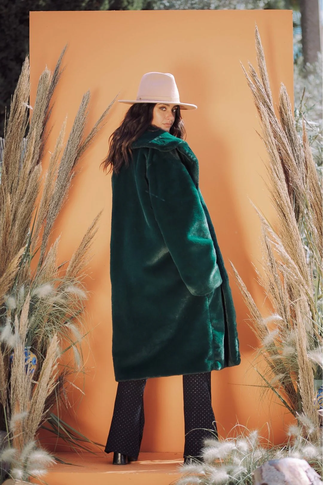 BUFFY faux fur coat - Castleton Green - Image 4